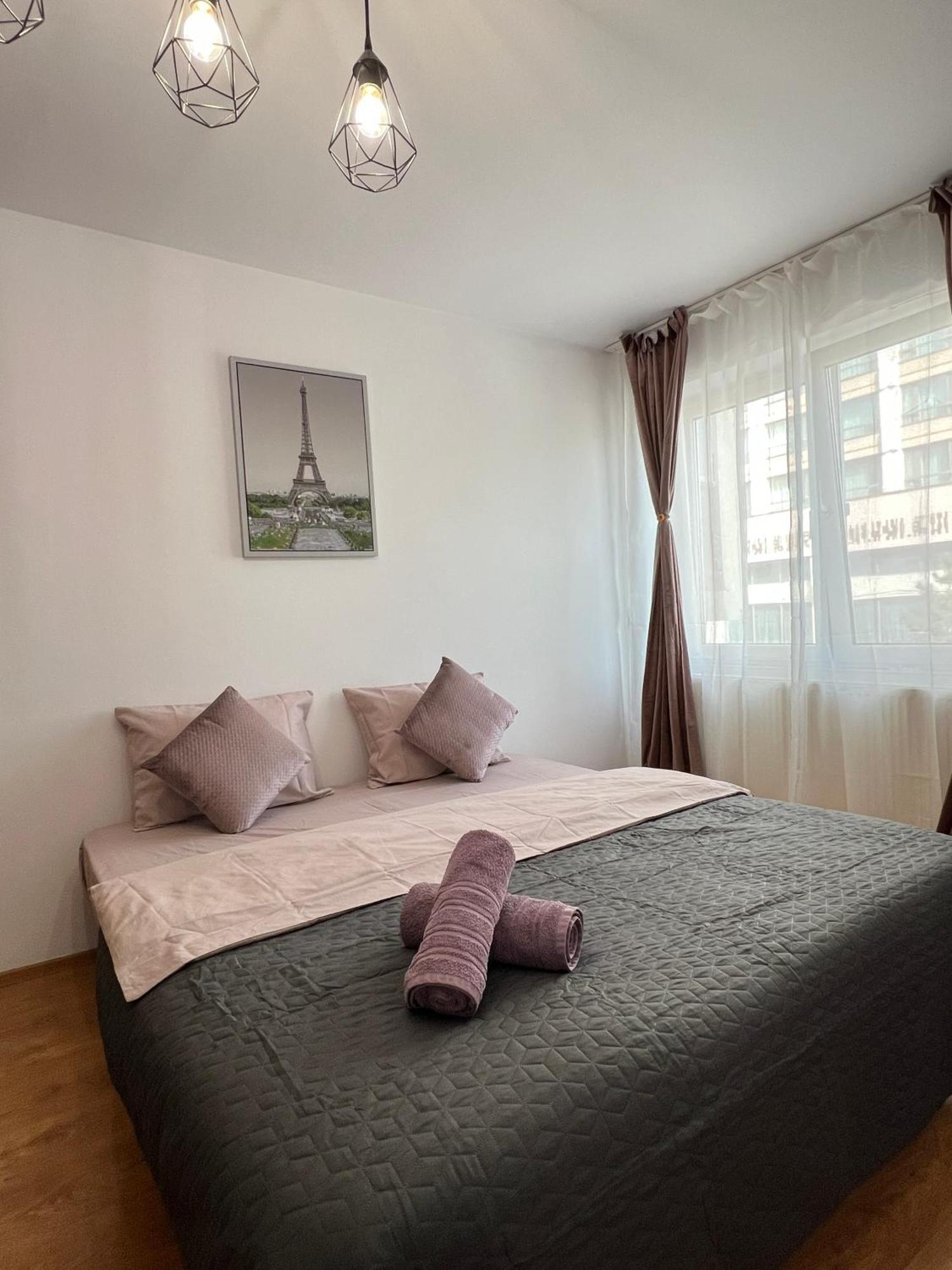 2 Rooms Apartment City Center Iasi Exterior photo