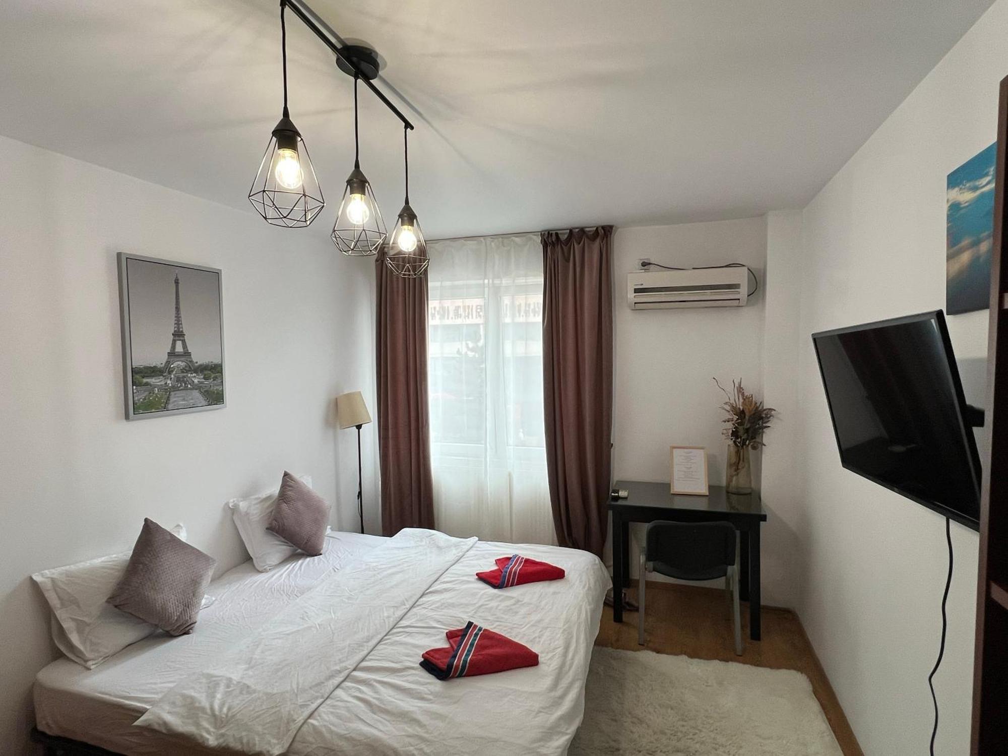 2 Rooms Apartment City Center Iasi Exterior photo