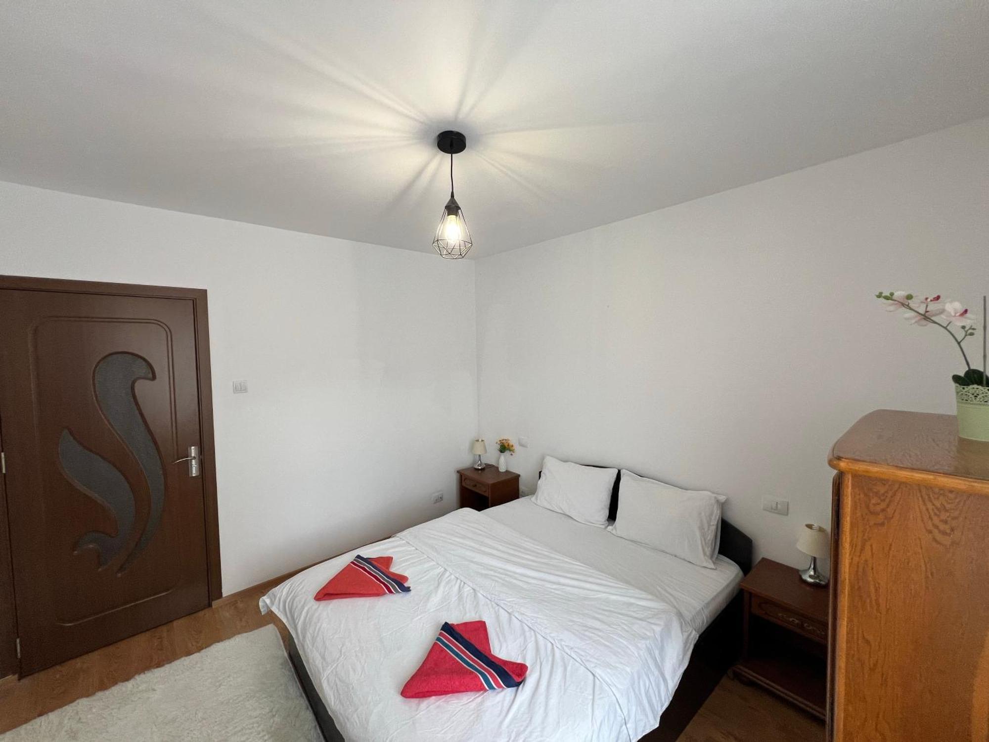 2 Rooms Apartment City Center Iasi Exterior photo